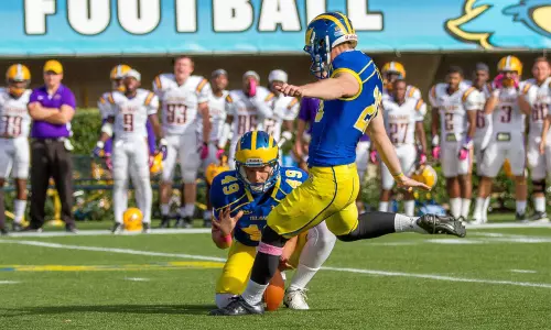 Baner's Field Goal Gives Blue Hens Thrilling 33-30 Victory over Albany as Time Expires