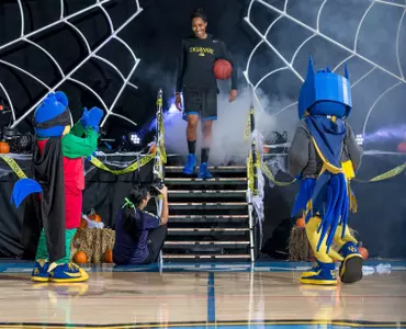 Delaware Basketball Tips Off 2013-14 Season with Festive Night at Hens Halloween Hoopla