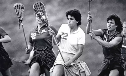 Elaine Pomian Knobloch '82 to Receive US Lacrosse Lifetime Achievement Award