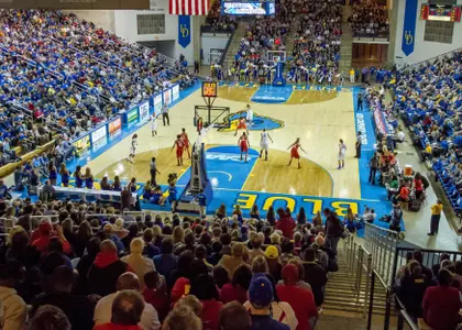 Delaware Welcomes Temple to the Bob Carpenter Center for the Hens? Home Opener Tuesday Evening
