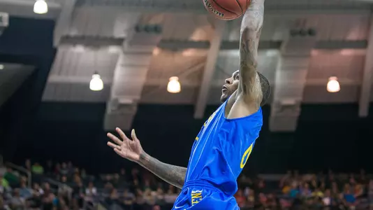 Blue Hens Head To Madison Square Garden Saturday To Face Bryant in BlackRock Gotham Classic