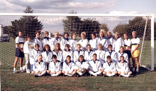 BLUE HEN SPOTLIGHT: Women?s Soccer ?Family? Celebrates Silver Anniversary