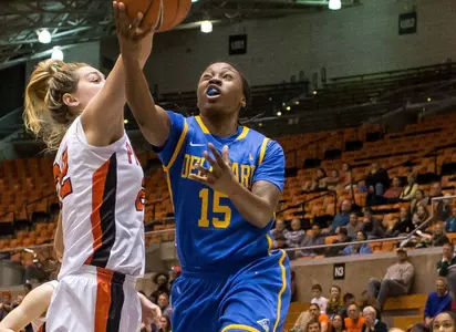 Senior Akeema Richards Steps up to Lead Blue Hens to 55-50 Win at Hofstra