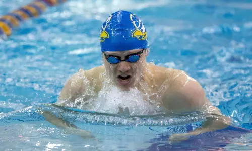 Delaware?s Camp, Tooley, Whyte Compete at First Day of US Swimming AT&T Winter Nationals