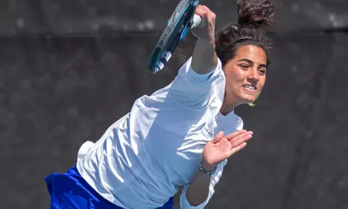 Blue Hens Come From Behind to Edge Duquesne, 4-3, in Women's Tennis