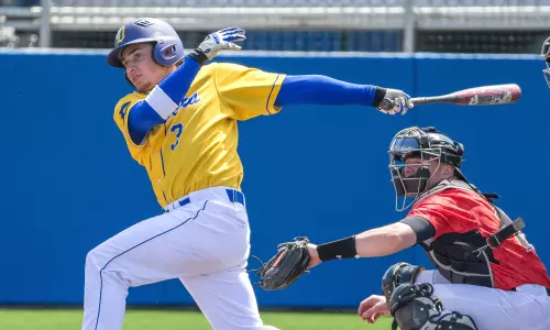 Blue Hens Fall to George Mason and NJIT in Doubleheader