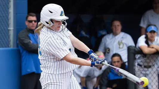 Drexel Softball Rallies in Ninth Inning For 5-2 Victory Over University of Delaware