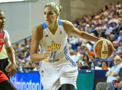 Delle Donne Shines in Delaware Homecoming