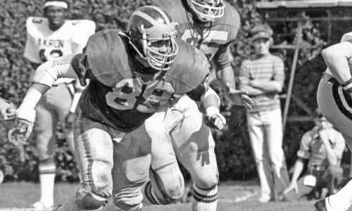 University of Delaware Mourns the Loss of Former Blue Hen Football Great, Hall of Famer Sam Miller