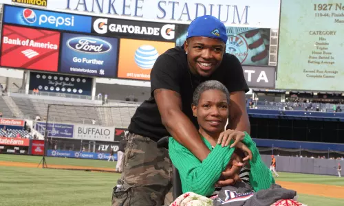 New York Yankees Honor University of Delaware Football Freshman Quai Jefferson as Part of HOPE Week
