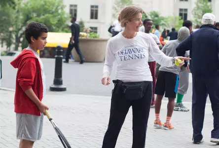 Blue Hens Reach Out to Over 700 Kids at Tennis in the Streets