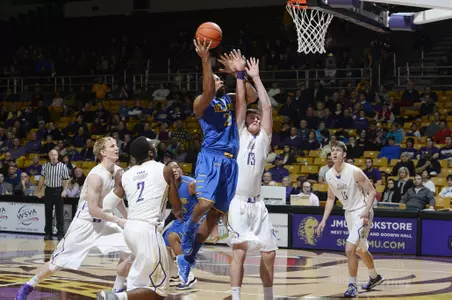 King-Davis? Career Night Not Enough as Blue Hens Fall at James Madison, 88-82