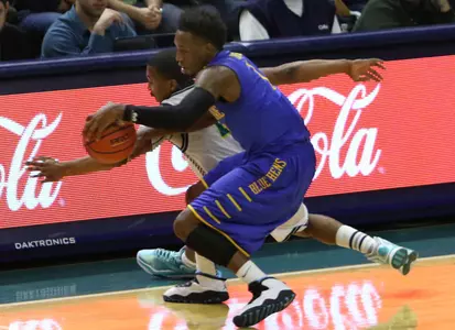 Blue Hens Can?t Hold Late Lead in 74-73 Overtime Loss at UNCW