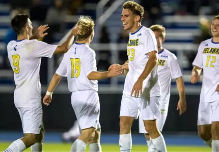 de Villardi Leads Offensive Explosion as Hens Top Drexel, 5-1