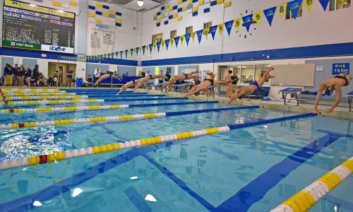 Delaware Swimmers Off to Strong Start at Franklin & Marshall Invitational