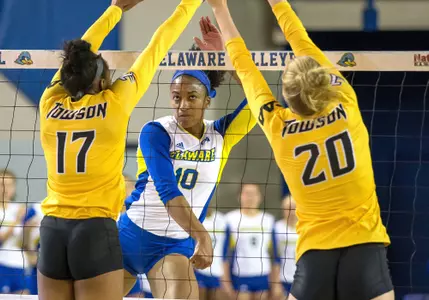 Blue Hen Volleyball Rallies For Dramatic Five-Set Victory Over Elon