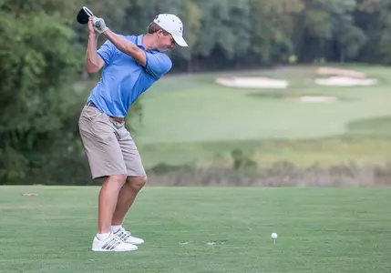 Gianniny Shoots 65, Blue Hens Lead After First Day of Binghamton Fall Invitational