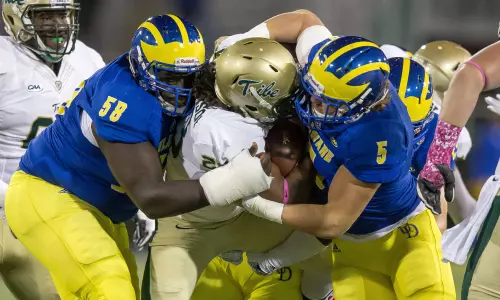 Hens Look to Continue Momentum, Head to Rhode Island for CAA Clash Saturday