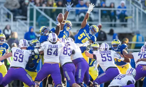 Blue Hens Close Out 2015 Campaign Saturday with First Visit to Elon