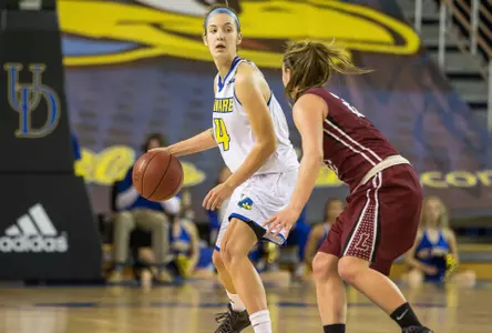 Hens Host East Carolina Sunday Afternoon