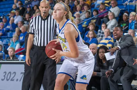 Jardine Erupts for 23 as Hens Trip up NDSU, 62-50
