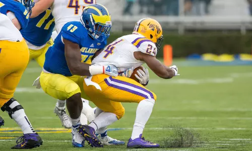 Mistakes Foil Blue Hens in 17-6 Homecoming Loss to Albany