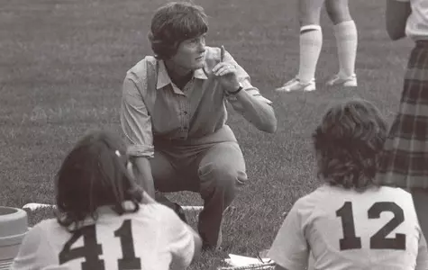 Delaware Women?s Athletics Pioneer Mary Ann Hitchens Selected for NFHCA Hall of Fame