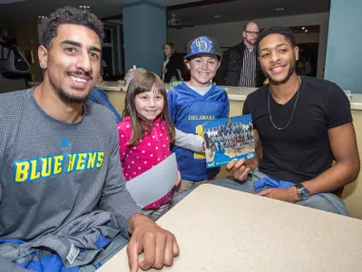 UD Men?s Basketball Attends Ronald McDonald House?s Share-A-Night Event