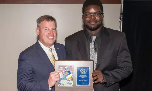 Offensive Tackle Ben Curtis Selected to ECAC All-East Football Squad