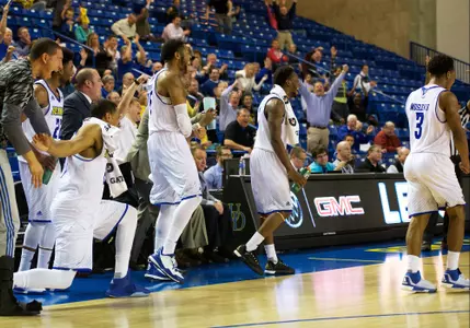 Blue Hens Open CAA Play Thursday at Hofstra on New Year's Eve