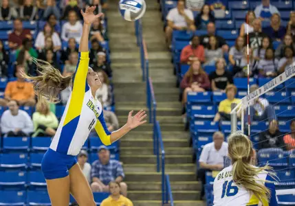Delaware Volleyball Falls in Five-Set Heartbreaker To Towson