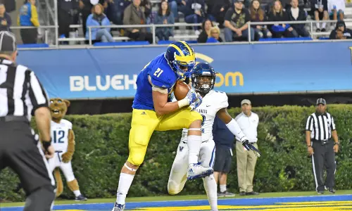 Blue Hens Fall to No. 13 Villanova 41-10 to Close Out Season in Battle of the Blue