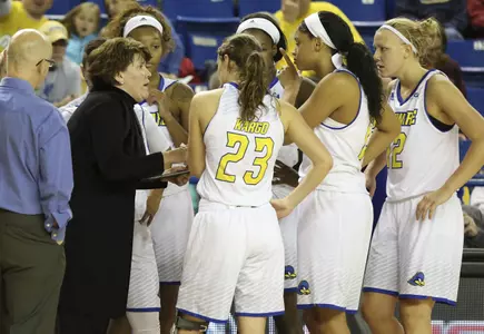 Women's Basketball Hosts Hartford Wednesday Evening