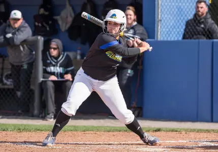 Delaware Falls To Indiana, Tops Host Panthers at FIU Invitational