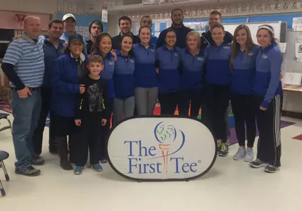 Blue Hen Golf Team Members Volunteer at First Tee of Delaware Event