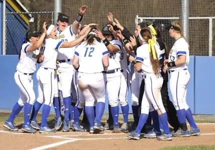 Blue Hens Sweep Drexel, 6-2 and 9-1, in CAA Doubleheader
