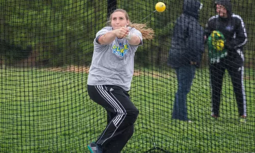 Delaware Women Dominate at Own Delaware Classic, Capture 16 Events, Sweep Relays