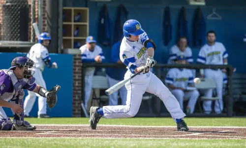 Blue Hens Use Clutch Late-Inning Hitting to Post 9-6 Comeback Win Over Towson
