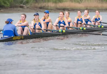 Delaware Varsity Eights, Novice Eights Advance To Finals at Dad Vail Regatta