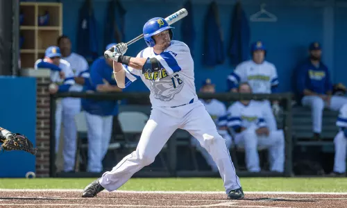 Mayer’s Career Day Pushes Hens to 17-7 Win Over Hofstra