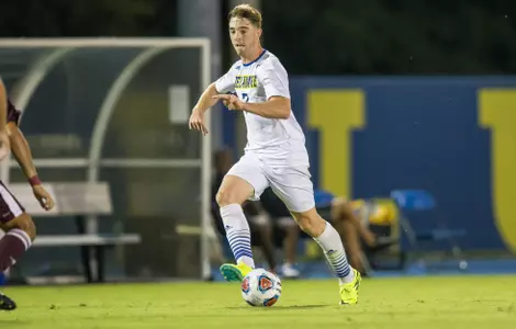 Blue Hens Remain Unbeaten, Drop Holy Cross 2-0