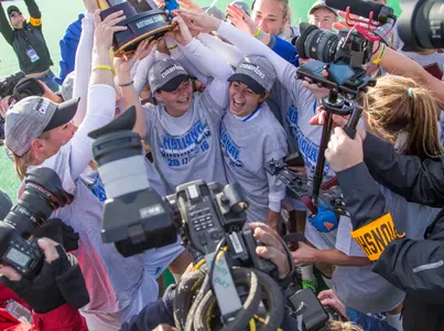 Hens Earn DSBA Team of the Year Honors