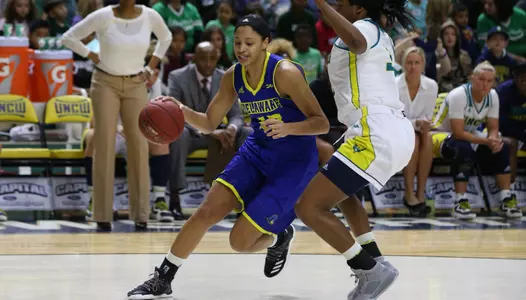 Hens Notch First CAA Win by Defeating UNCW, 63-52