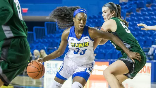 Enabosi Records Career Day as Delaware Rolls Past Loyola, 71-38
