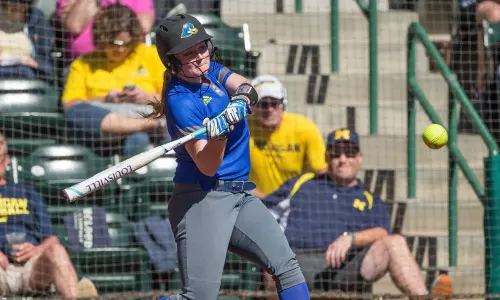 Fourth-Ranked Florida Tops Blue Hens on Final Day of USF Tournament