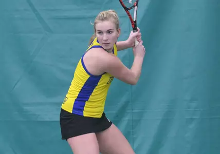 Hens Notch 5-2 Win at Navy