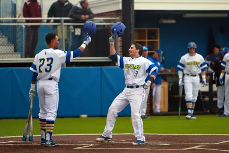 Home Runs, Meeker's Solid Outing Propel Hens to Split with William & Mary