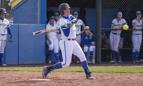 Blue Hens Batter Drexel, 11-3 and 8-0, in CAA Twinbill Sweep