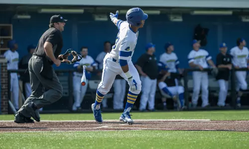 Glover, Spadafino and FitzPatrick Lead Blue Hens to Sixth Consecutive Win