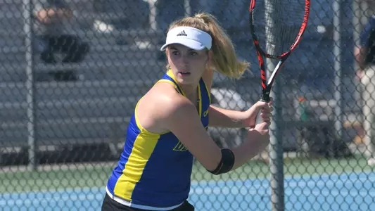 Blue Hens Kick Off Fall Season at Bedford Cup